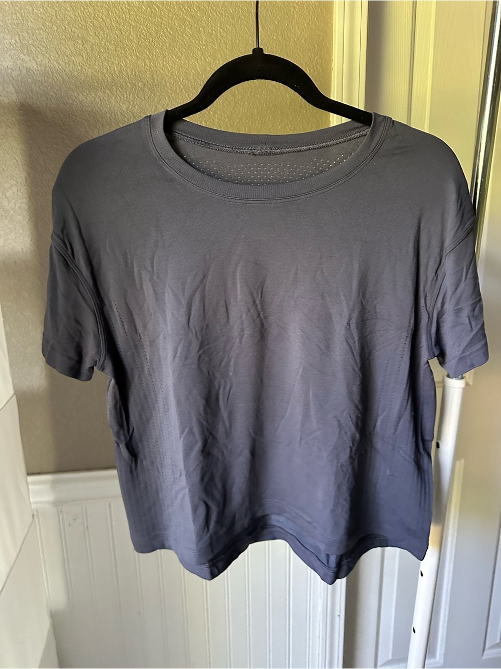 Women's Crew Neck Short Sleeve Shirt - blue grey